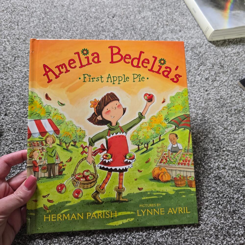 Amelia Bedelias First Pie Pie Parish Hardcover